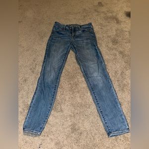 American Eagle Jeans.    Jeggings size US 6 short